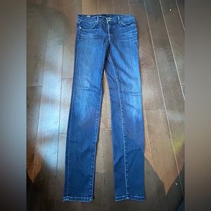 J Brand Super Skinny Jeans size 28 medium wash